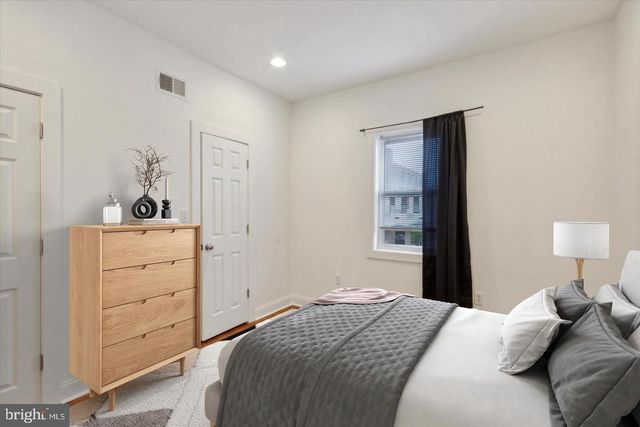 1557 N ORKNEY ST, Philadelphia, PA 19122