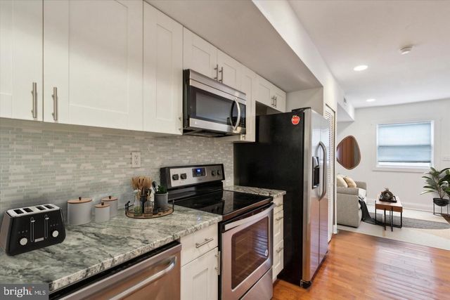 1557 N ORKNEY ST, Philadelphia, PA 19122