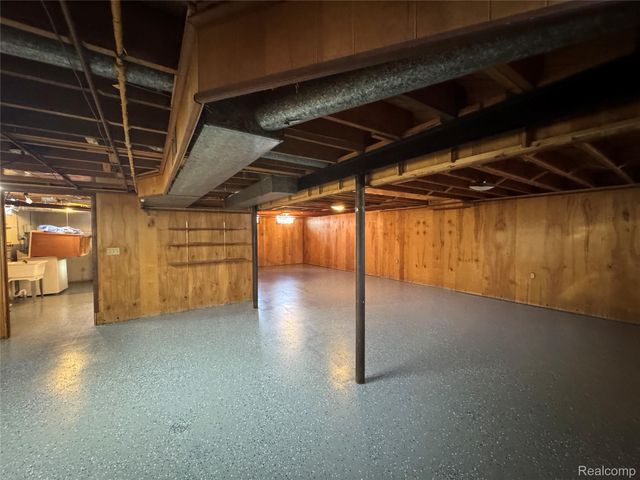 14483 Garden Street, Livonia, MI 48154