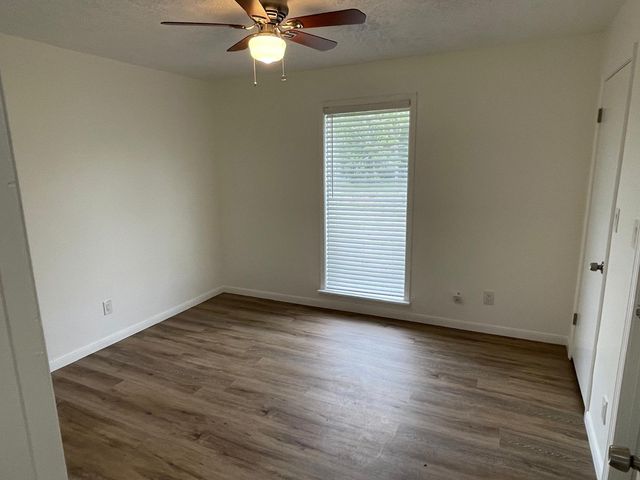 335 Carroll Roads E, Richmond, TX 77469