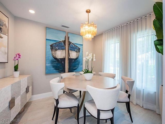 4856 Crayton RD, Naples, FL 34103