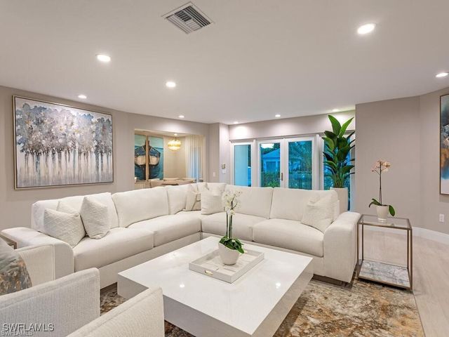 4856 Crayton RD, Naples, FL 34103