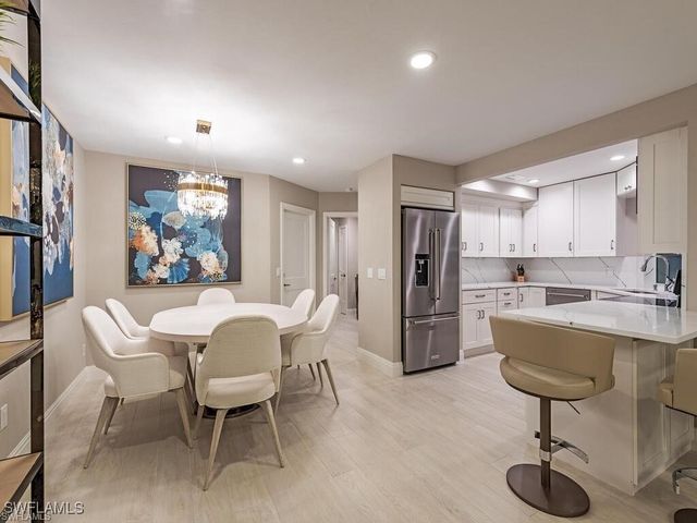 4856 Crayton RD, Naples, FL 34103