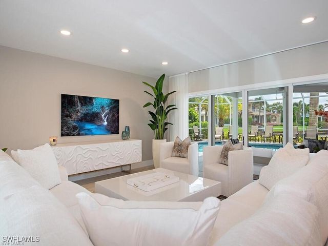 4856 Crayton RD, Naples, FL 34103