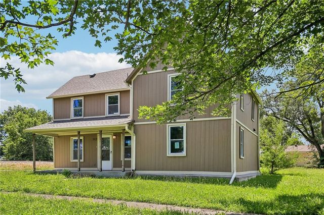 112 W Pine Street, Drexel, MO 64742