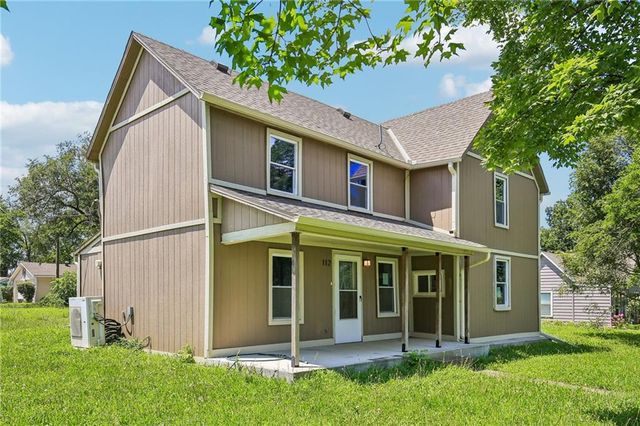 112 W Pine Street, Drexel, MO 64742