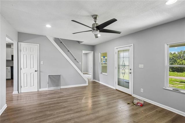 112 W Pine Street, Drexel, MO 64742