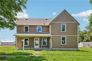 112 W Pine Street, Drexel, MO 64742