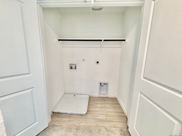 9203 Kinsel Pk, Converse, TX 78109