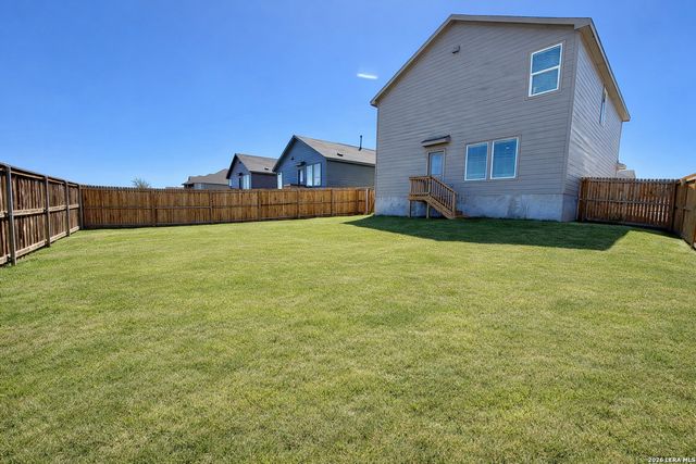 9203 Kinsel Pk, Converse, TX 78109