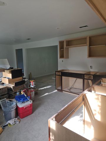 303 N. Prairie St., Leesville, LA 71446