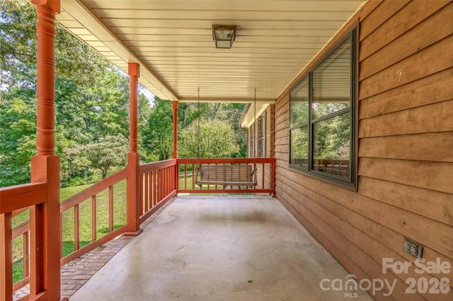 27 Windy Acres Drive, Fairview, NC 28730