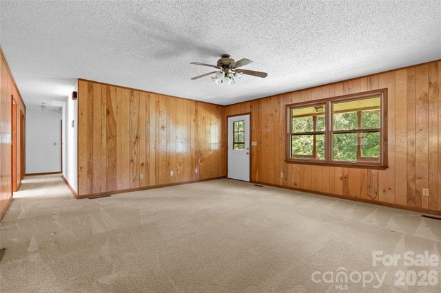 27 Windy Acres Drive, Fairview, NC 28730