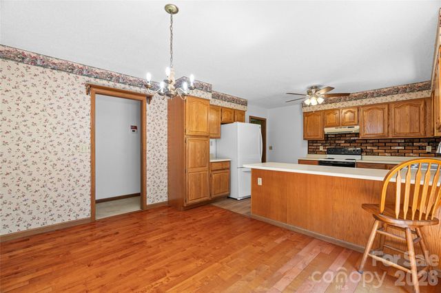 27 Windy Acres Drive, Fairview, NC 28730