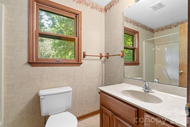 27 Windy Acres Drive, Fairview, NC 28730