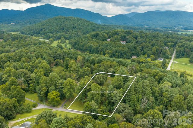 27 Windy Acres Drive, Fairview, NC 28730