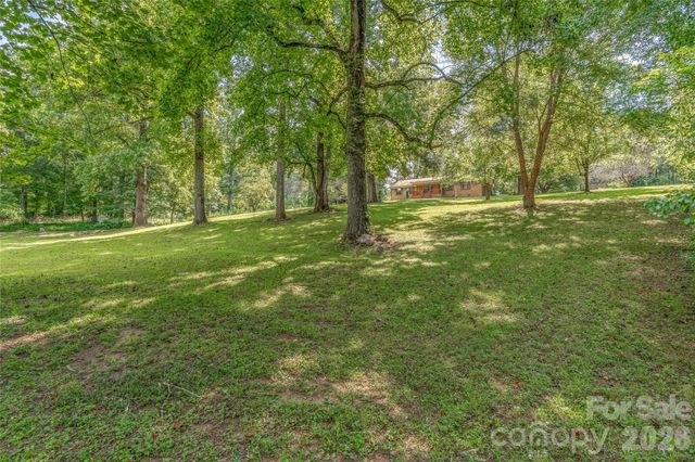 27 Windy Acres Drive, Fairview, NC 28730