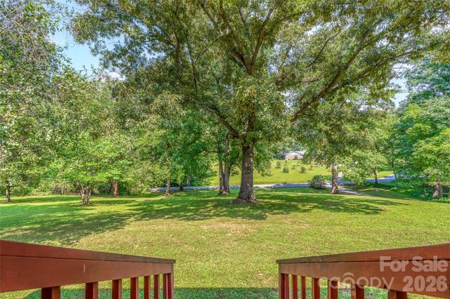 27 Windy Acres Drive, Fairview, NC 28730