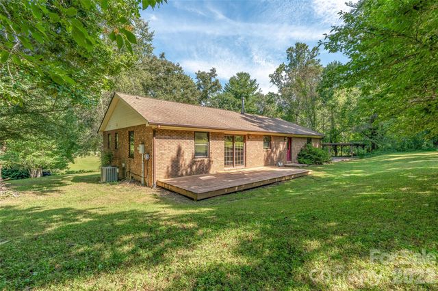 27 Windy Acres Drive, Fairview, NC 28730