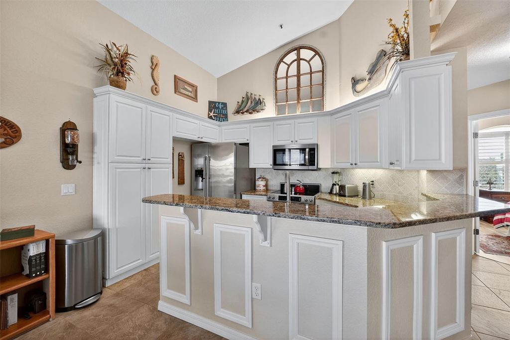 Image 12 of property listing at 434 BOUCHELLE DRIVE 304, New Smyrna Beach, FL 32169
