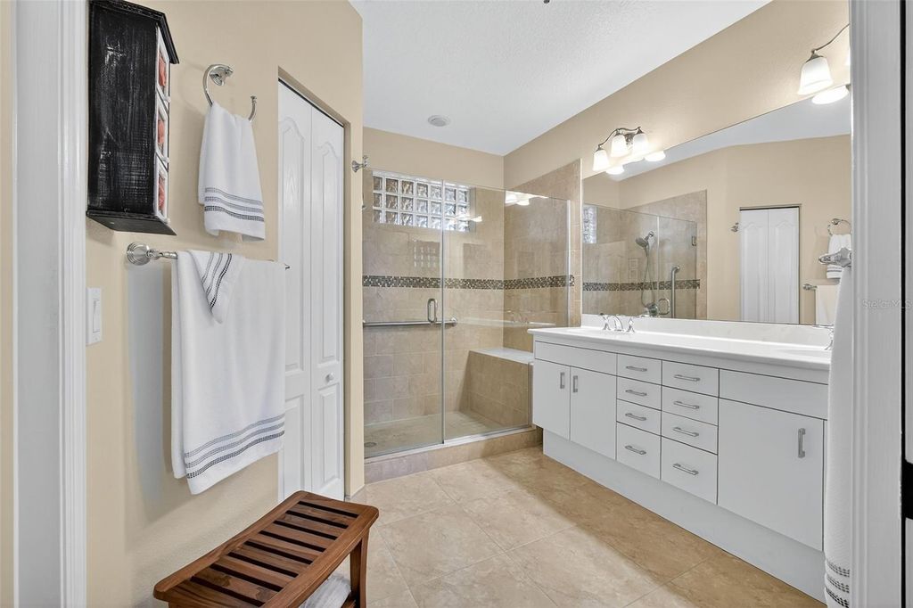 Image 20 of property listing at 434 BOUCHELLE DRIVE 304, New Smyrna Beach, FL 32169