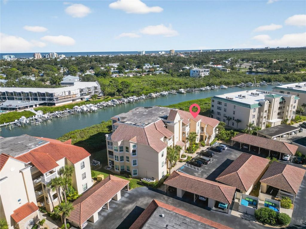 Image 4 of property listing at 434 BOUCHELLE DRIVE 304, New Smyrna Beach, FL 32169