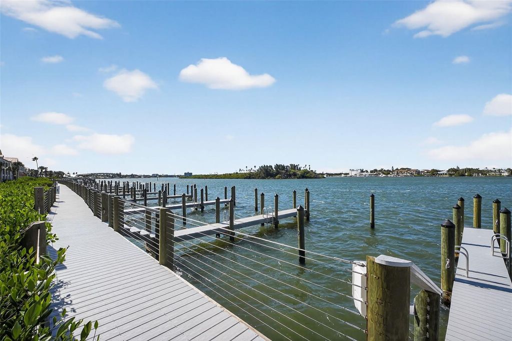 Image 46 of property listing at 434 BOUCHELLE DRIVE 304, New Smyrna Beach, FL 32169