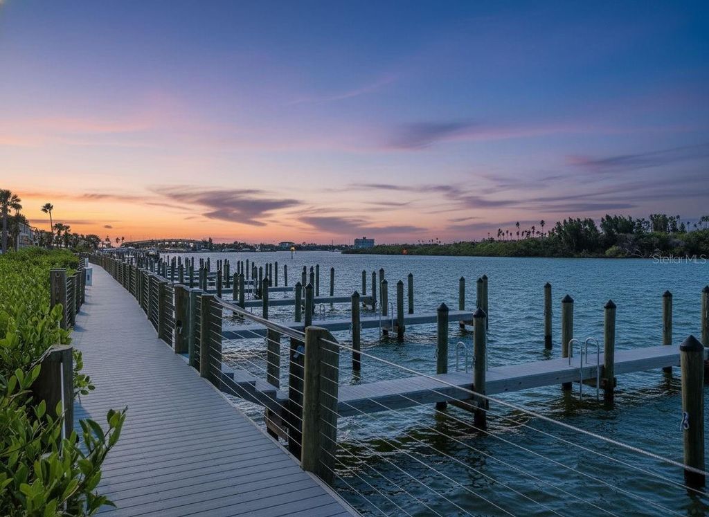 Image 47 of property listing at 434 BOUCHELLE DRIVE 304, New Smyrna Beach, FL 32169