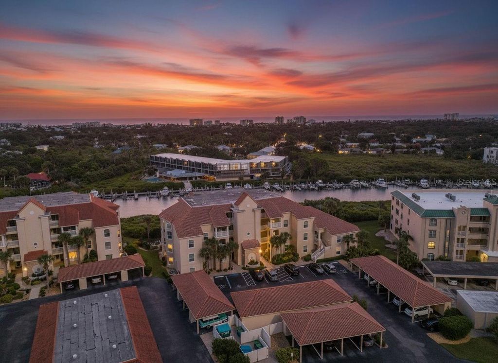 Image 50 of property listing at 434 BOUCHELLE DRIVE 304, New Smyrna Beach, FL 32169