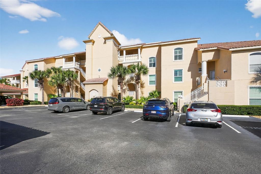 Image 7 of property listing at 434 BOUCHELLE DRIVE 304, New Smyrna Beach, FL 32169