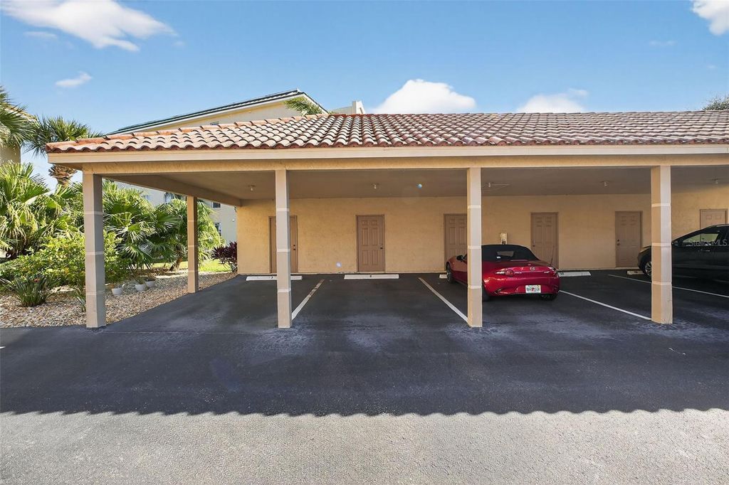 Image 8 of property listing at 434 BOUCHELLE DRIVE 304, New Smyrna Beach, FL 32169
