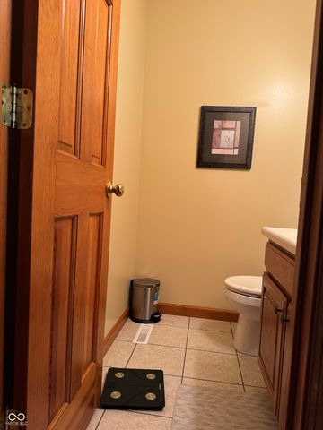 2055 Pinewood Drive, Columbus, IN 47203