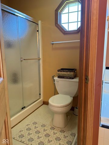 2055 Pinewood Drive, Columbus, IN 47203