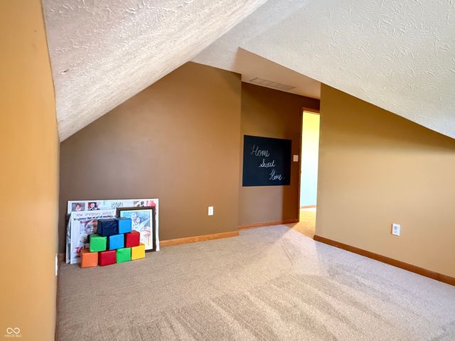 2055 Pinewood Drive, Columbus, IN 47203