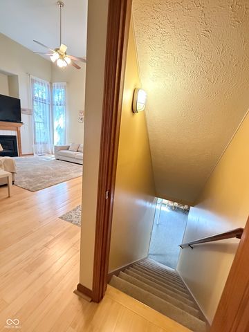 2055 Pinewood Drive, Columbus, IN 47203
