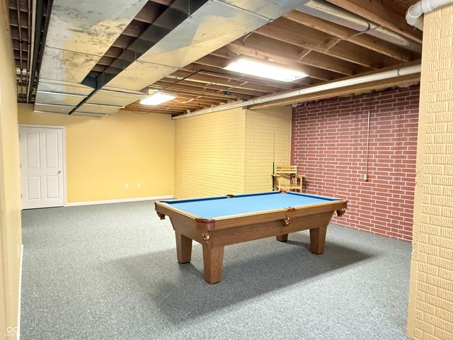 2055 Pinewood Drive, Columbus, IN 47203