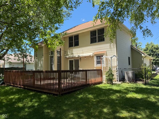 2055 Pinewood Drive, Columbus, IN 47203