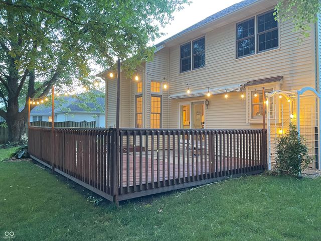 2055 Pinewood Drive, Columbus, IN 47203