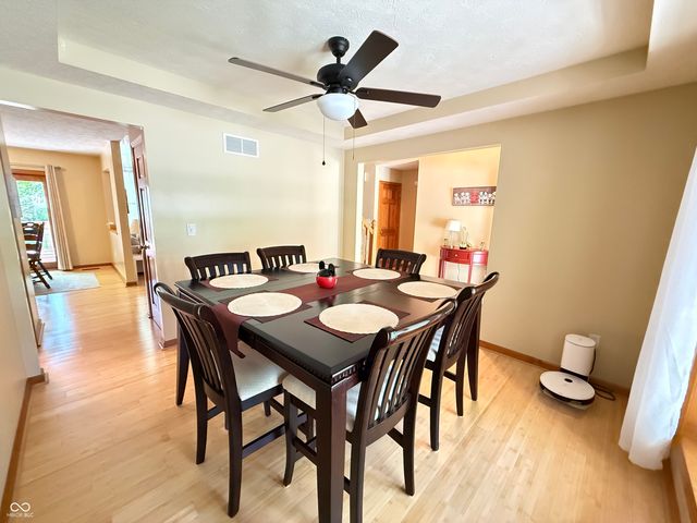 2055 Pinewood Drive, Columbus, IN 47203