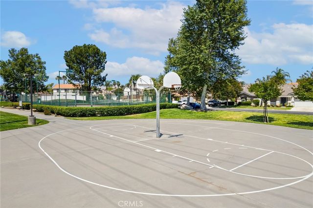 7615 Canberra Way, Riverside, CA 92508