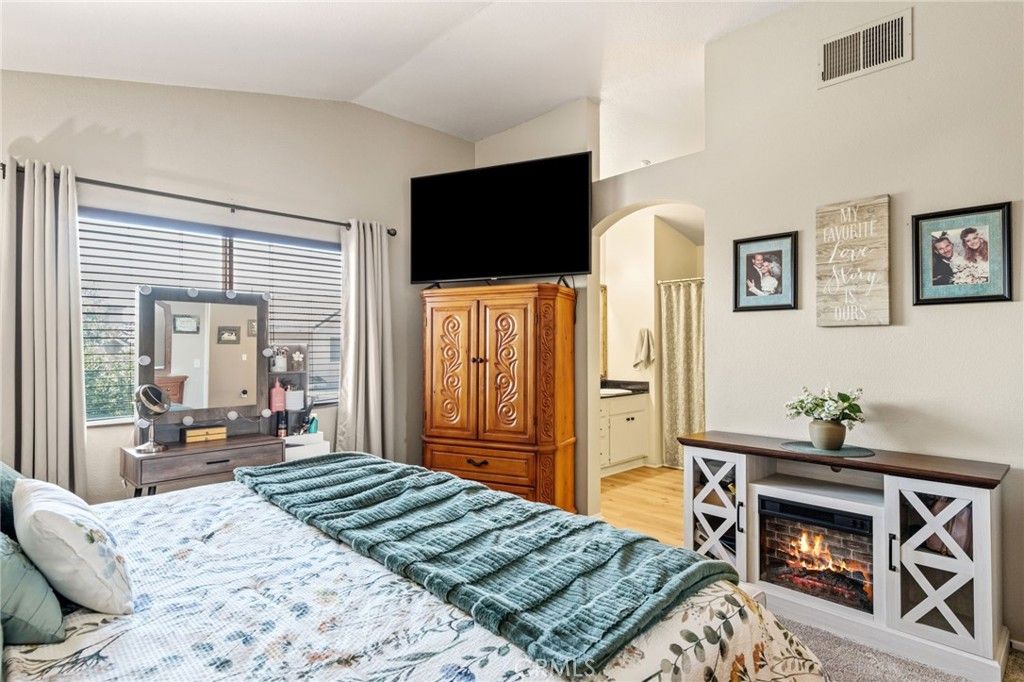 Image 17 of property listing at 7615 Canberra Way, Riverside, CA 92508