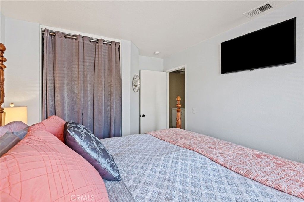 Image 23 of property listing at 7615 Canberra Way, Riverside, CA 92508