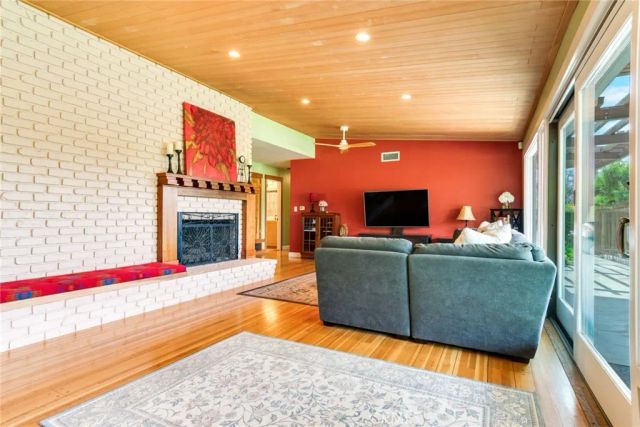 2886 Mcallister, Riverside, CA 92503