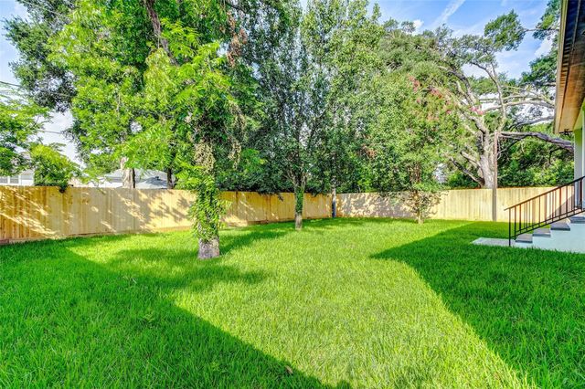15505 Shanghai Street, Jersey Village, TX 77040