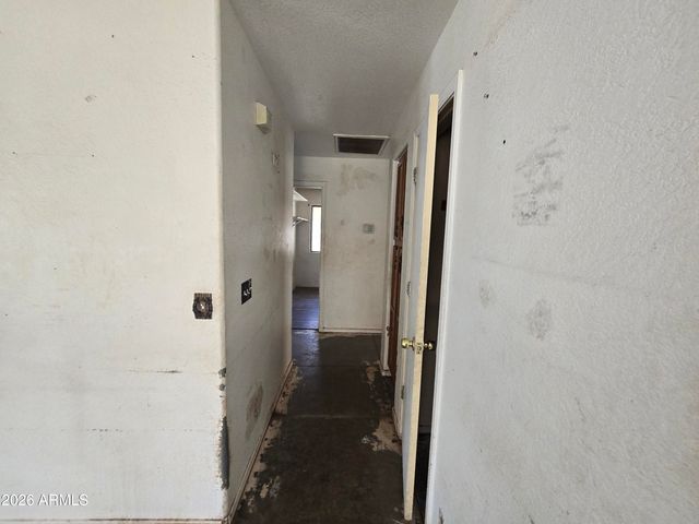 833 E PIMA Avenue, Apache Junction, AZ 85119