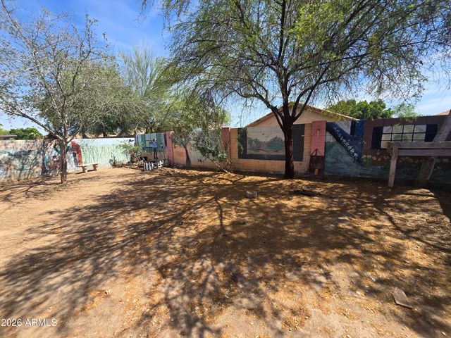 833 E PIMA Avenue, Apache Junction, AZ 85119