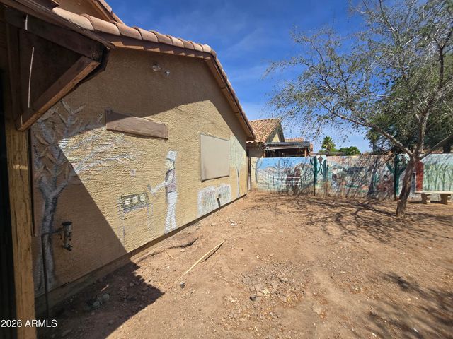 833 E PIMA Avenue, Apache Junction, AZ 85119