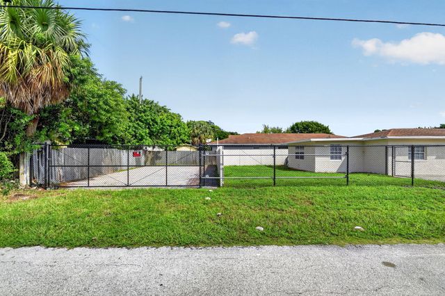 603 N Broadway, Lantana, FL 33462