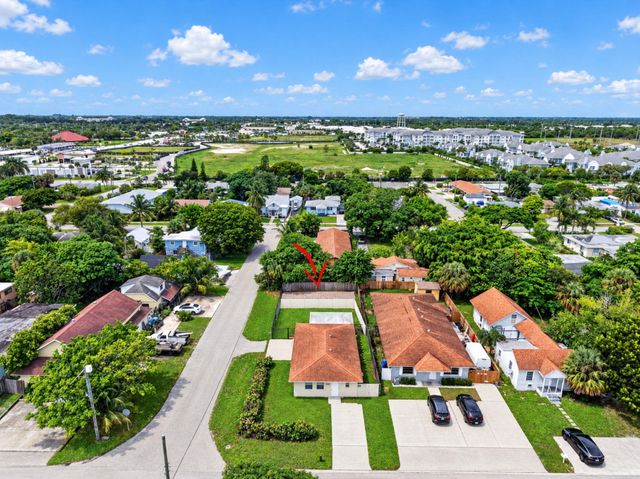 603 N Broadway, Lantana, FL 33462