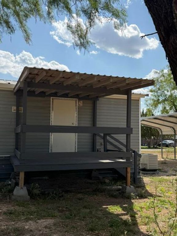 Image 16 of property listing at 8330 Pine Lane, Grape Creek, TX 76901
